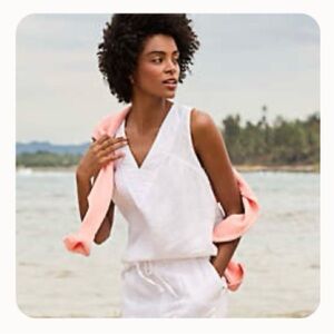 Lands' End Women’s Linen V-neck Sleeveless Top